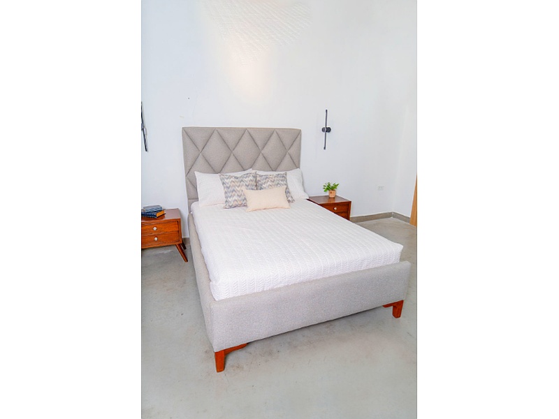 CAMA MONACO