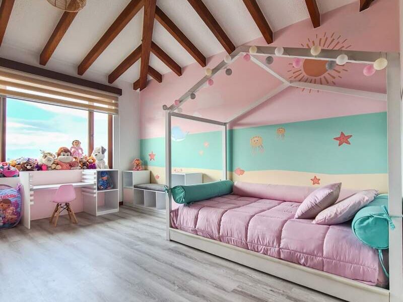 Dormitorio de bebé Adashkevich Ecuador