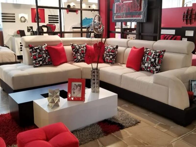 Sala moderna rojo blanco Ecuador