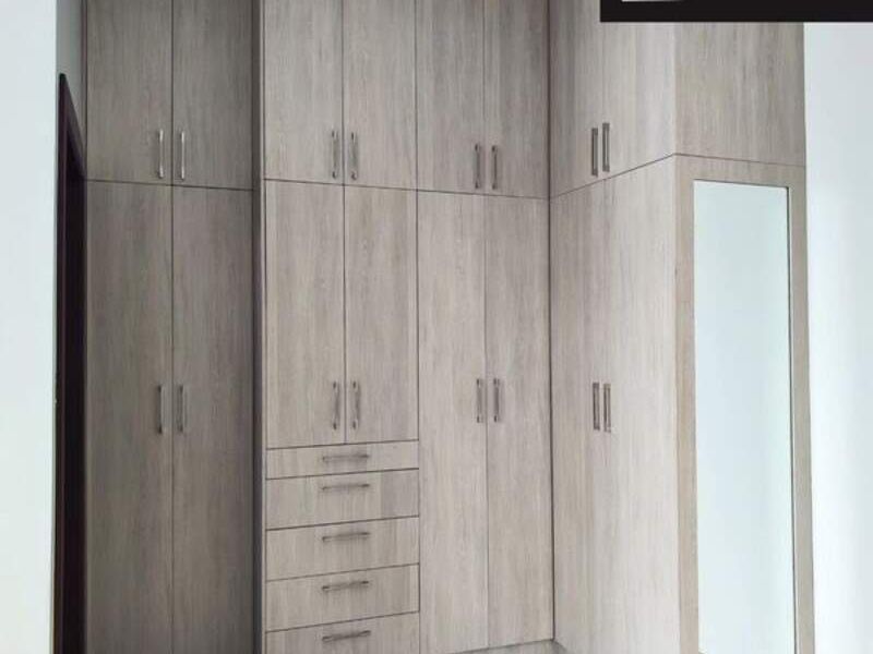 Closet en melamina gris Idea Ambientes Ec