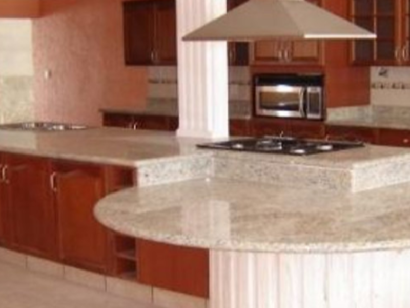 Ccocina Clásica Marmol y granito Ecuador