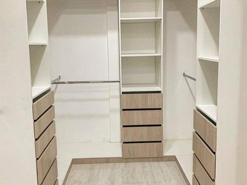 Closet amplio Madefin Ecuador