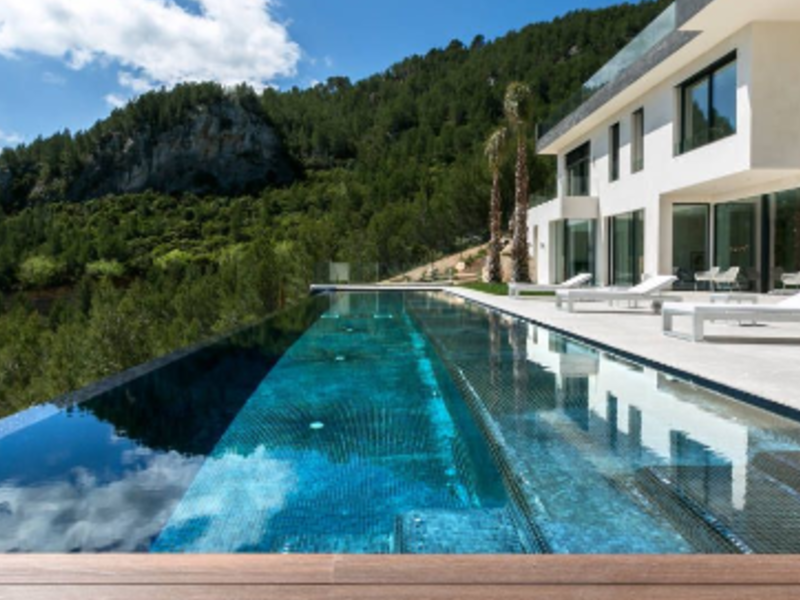 Piscina infinita alfa piscina Ecuador