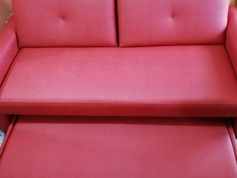 Sofá cama rojo