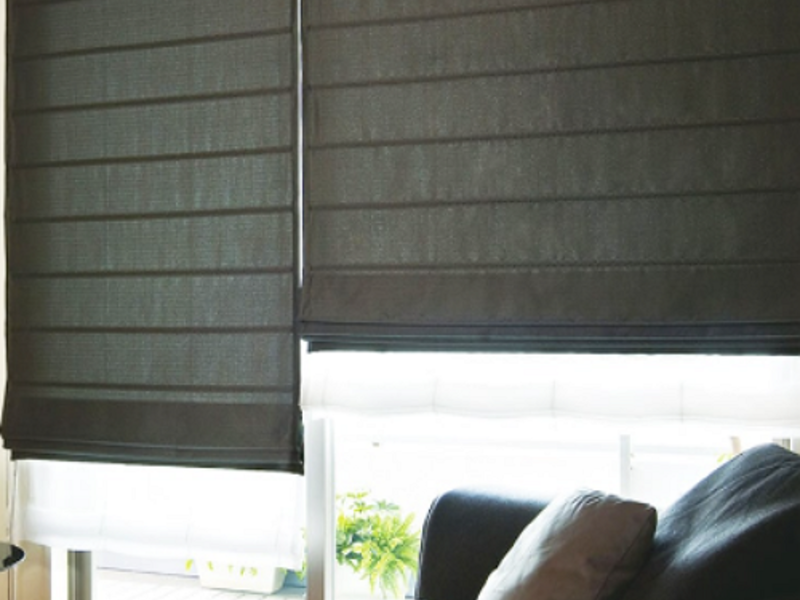 Cortinas Romanas Negras