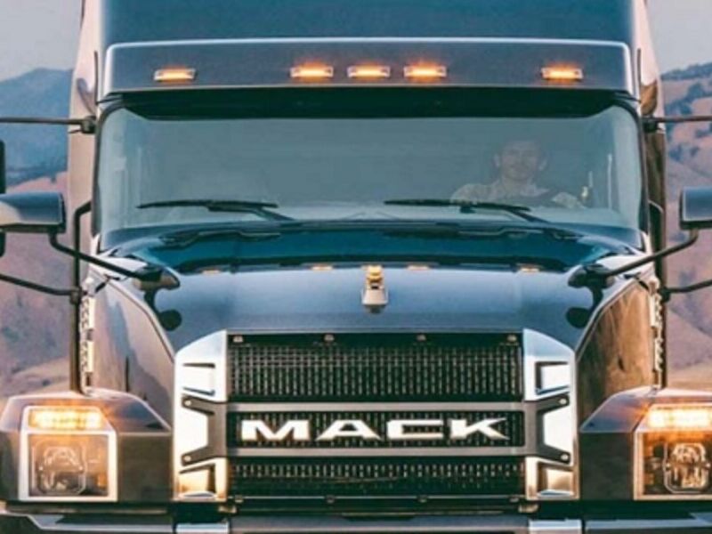 Camion Mack Anthem