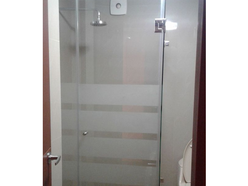 Cabina de baño con vidrio esmerilado EC