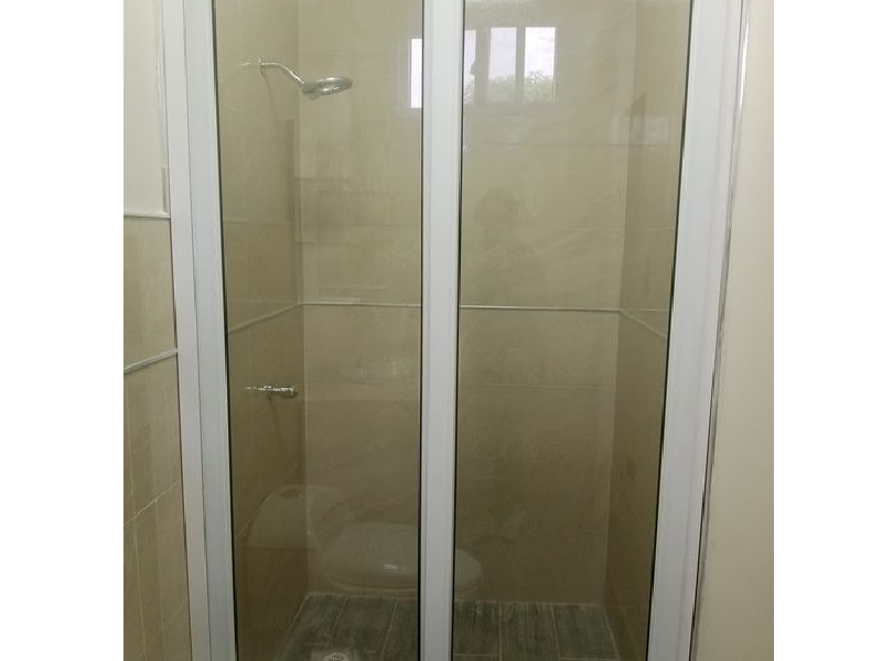 Puerta corrediza de baño Ecuador