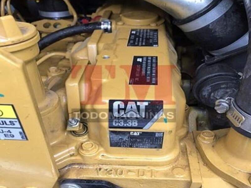 Minicargador Caterpillar 5 Quito