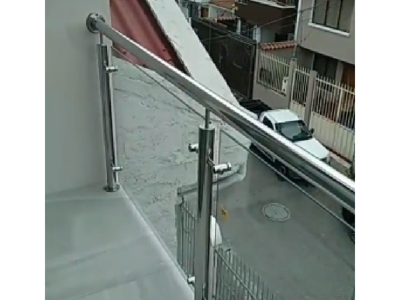 Pasamano con acero inox Ecuador