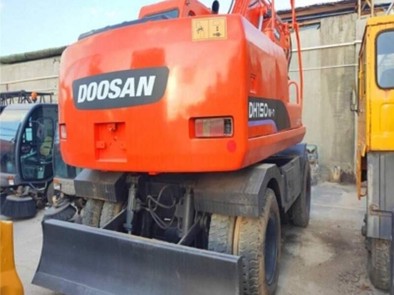 Excavadora 1   Quito