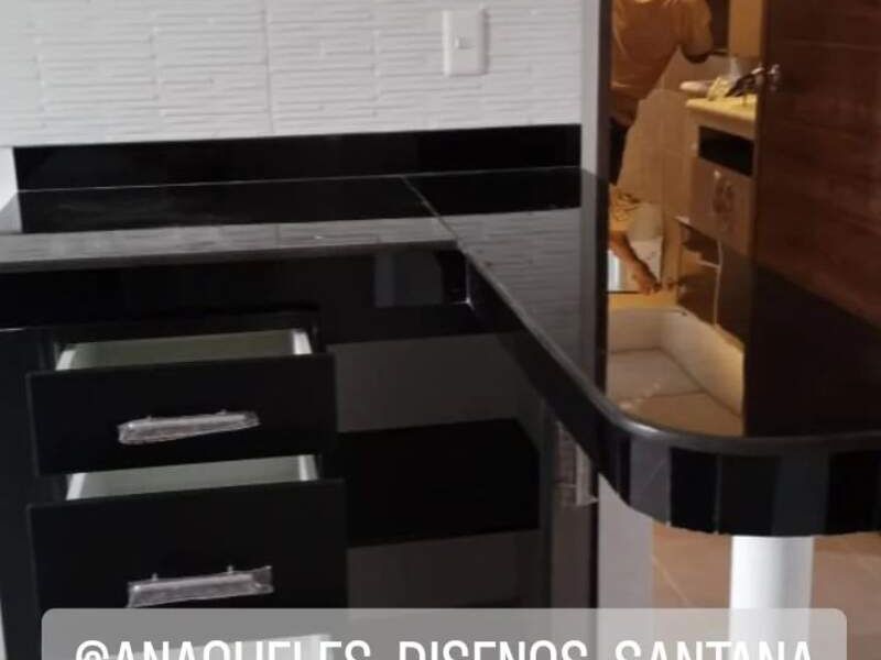 anaqueles santana en ecuador