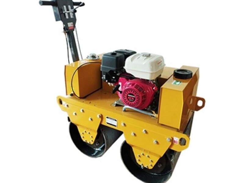 EQUIPO PAVIMENTACIÓN 8 QUITO