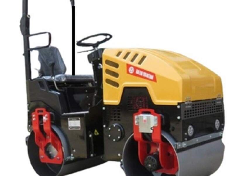 EQUIPO PAVIMENTACIÓN 9 QUITO