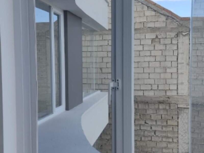 ventana batiente