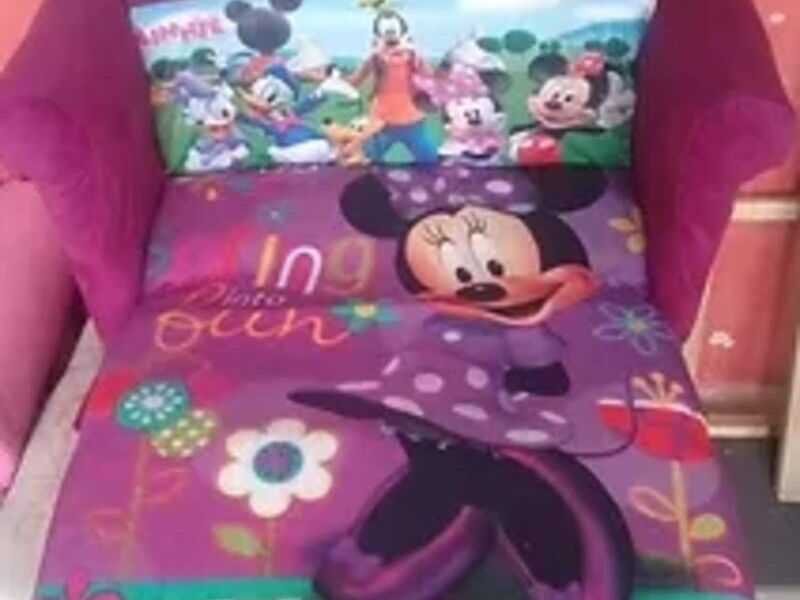 productos de Minnie Mouse cama infantil con toldo.