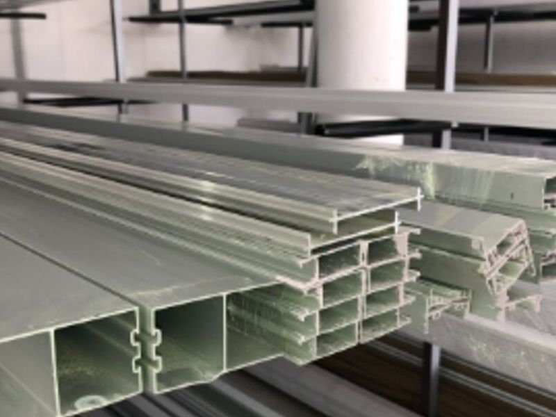 Perfiles de aluminio para puertas