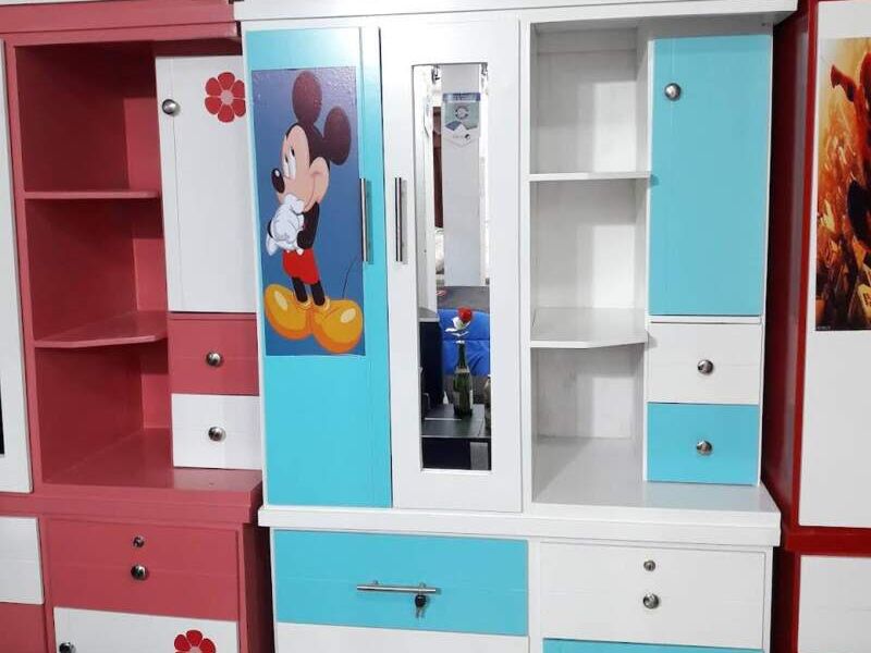 comoda infantil en cayambe