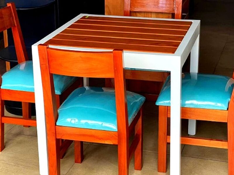 comedor 4 sillas