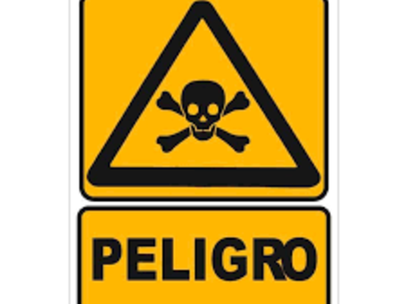 SEÑALETICA PELIGRO EN SANTO DOMINGO