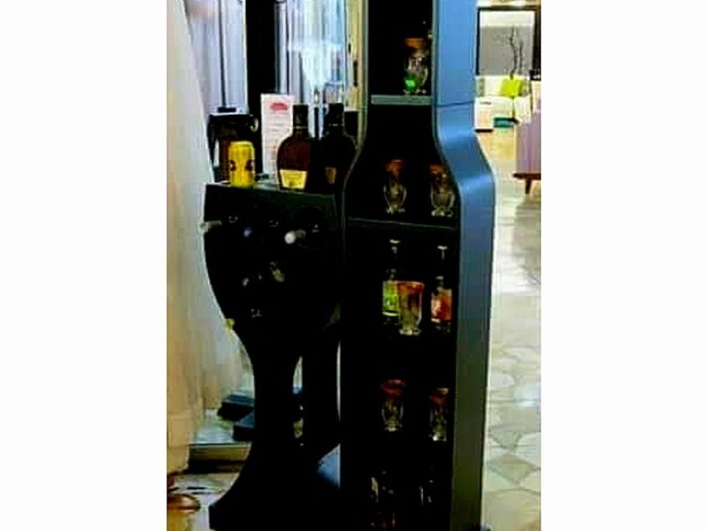 bar