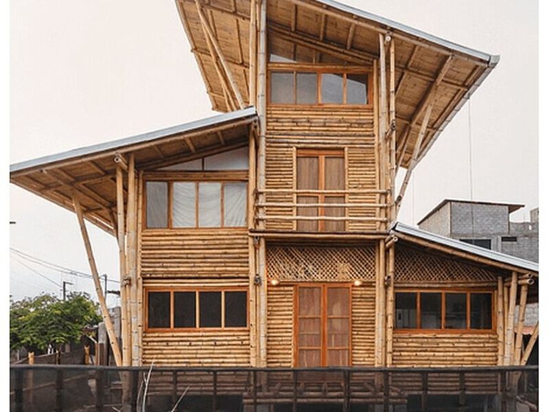 ARQUITECTURA CASA PLAYA ECUADOR