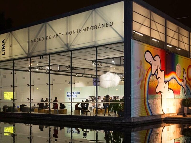 ARQUITECTURA MUSEO ECUADOR 