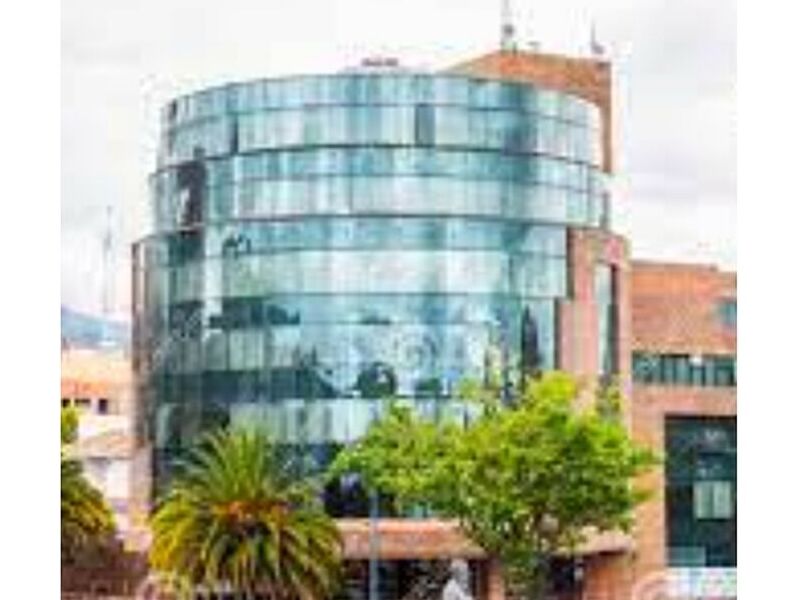 ARQUITECTURA EDIFICIOS ECUADOR