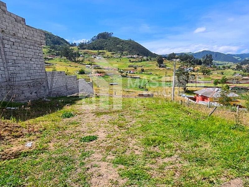 Terreno en venta en Estadio de Cumbe