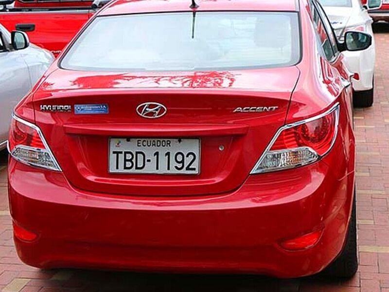Hyundai sedan Ambato