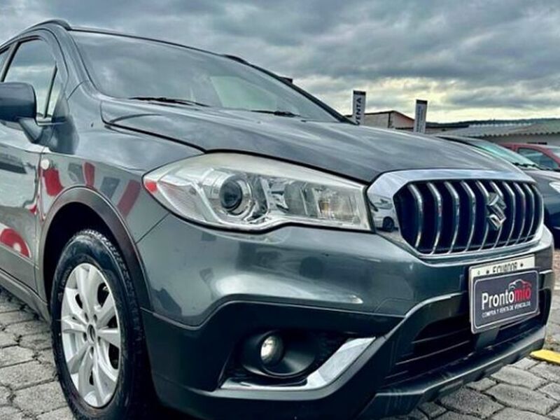 Suzuki S cross Quito