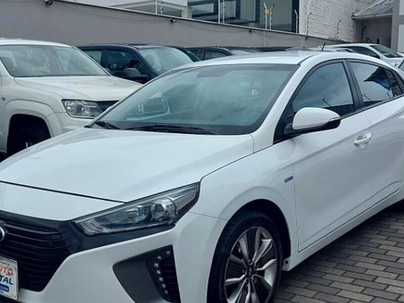 Hyundai loniq hybrid Ecuador