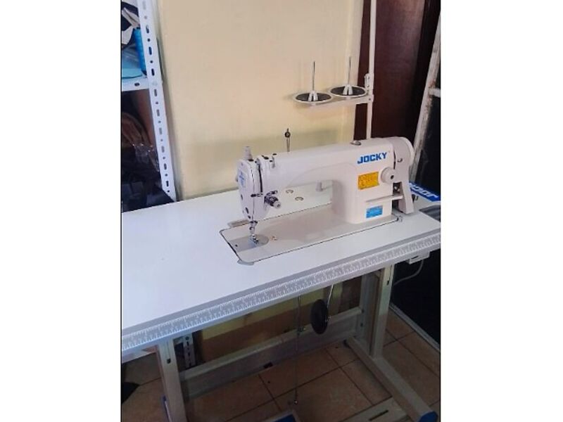 Máquina recta semi industrial 