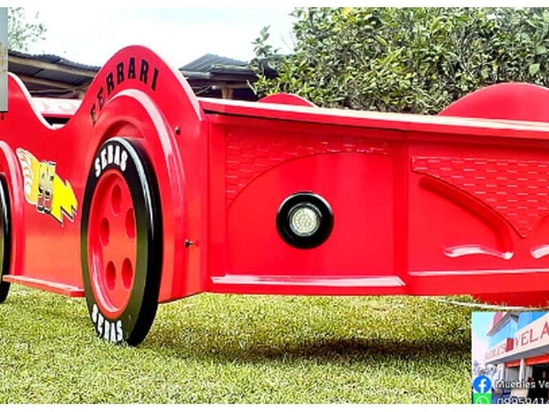 Cama infantil carro Ecuador