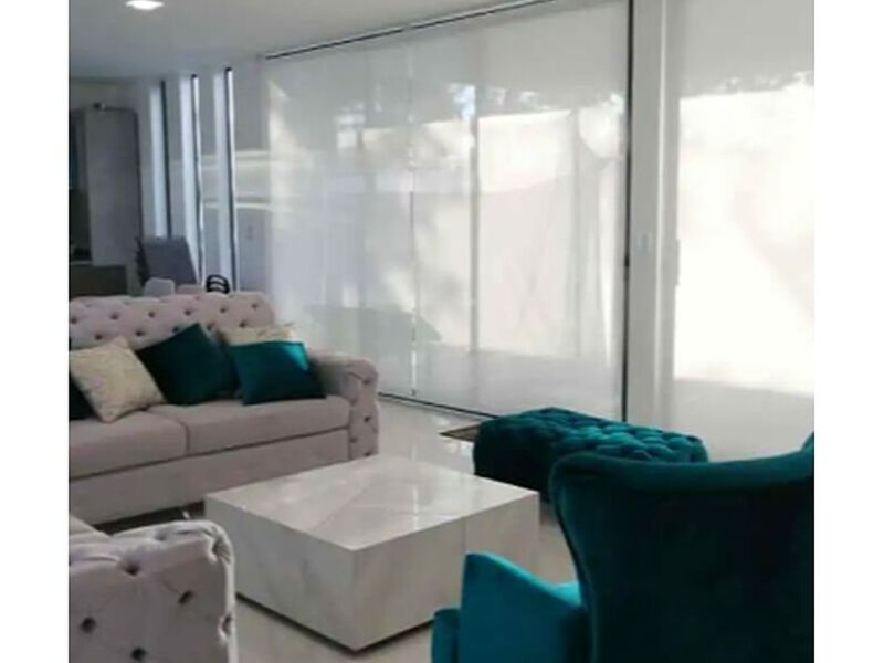 CORTINAS ROLLER BLANCAS ECUADOR