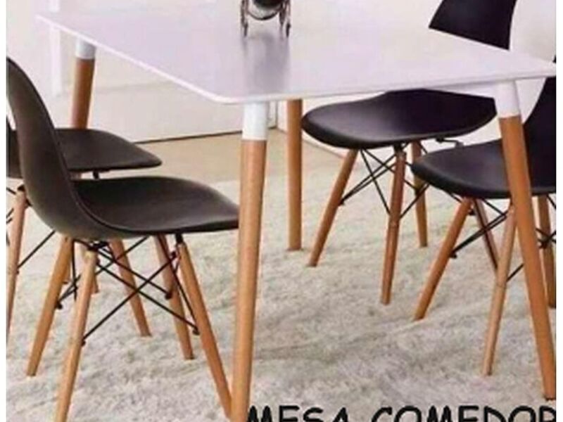 Mesa Comedor Eames Ecuador