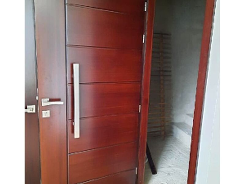 Puerta Madera Ecuador
