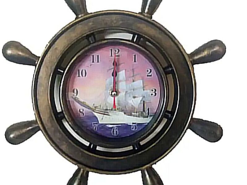 Reloj diseño de timón Quito