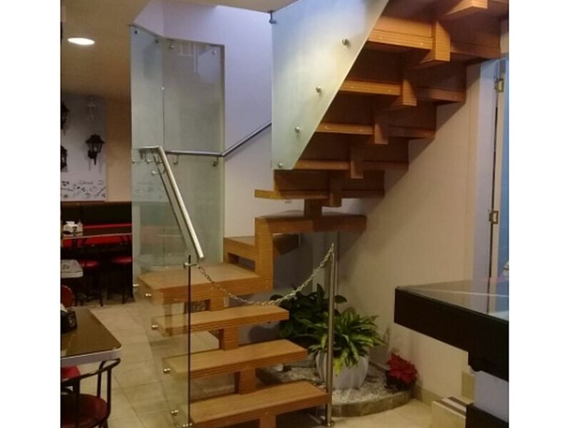 Pasamanos vidrio Quito
