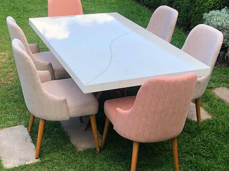 Juego comedor piel