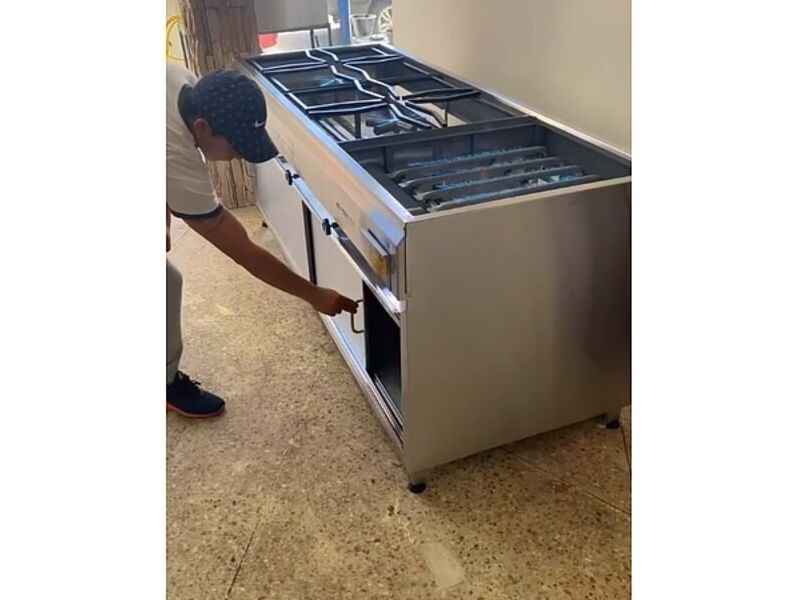 Cocina potente con plancha Riobamba