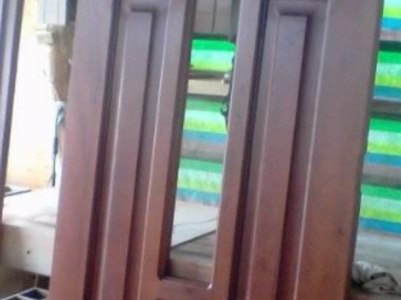 PUERTA MADERA QUITO