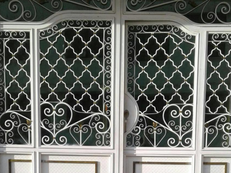 PUERTA ALUMINIO ORELLANA