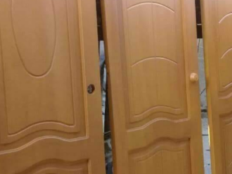 PUERTA MADERA ESMERALDAS