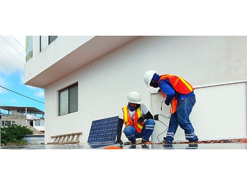 Panel solar empresa Ecuador 