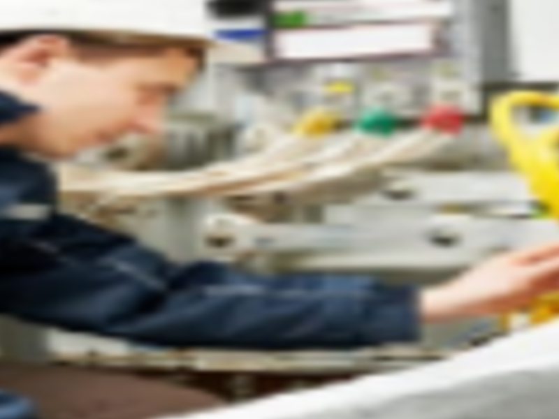 Mantenimiento eléctrico industrial ecuador