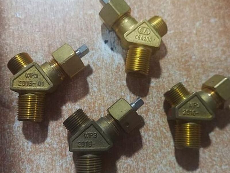 Válvulas cilindro acetileno Quito