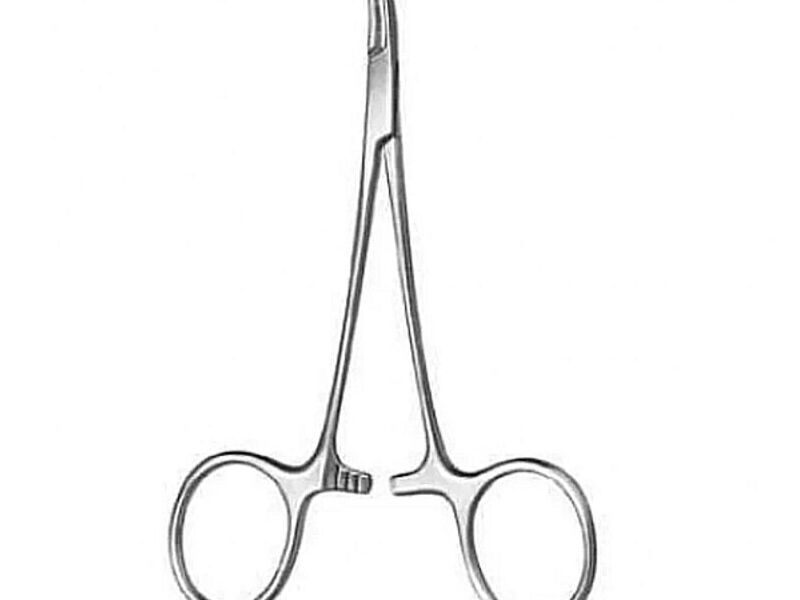 Pinza mosquito curva 13cm Guayaquil