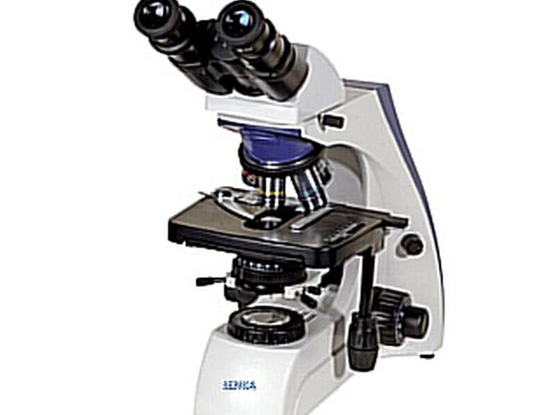 Microscopio binocular investigación Quito
