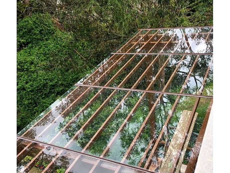 Pérgola Vidrio Laminado Ecuador
